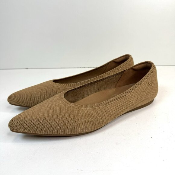 Vivaia Women's Tan Flats - Picture 4 of 9